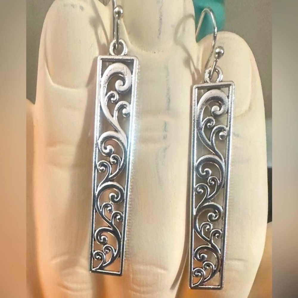 Vintage -Uniquely Carved Silver Dangle Earrings
